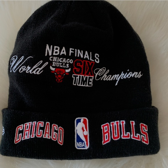 NBA Chicago Bulls Six-Time NBA Finals World Champions knit beanie - Picture 3 of 9